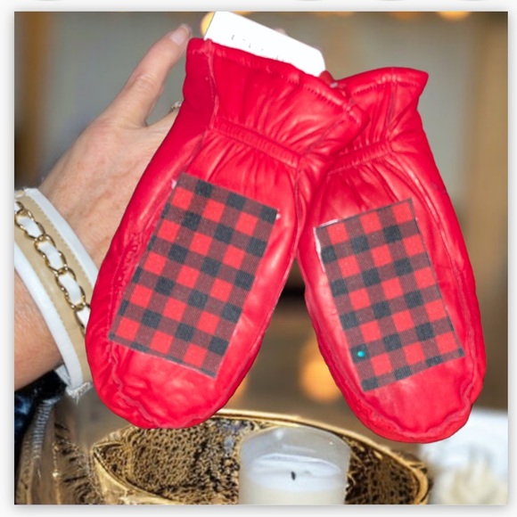 Red Lambskin Leather Mittens Fleece Lined - Picture 2 of 5